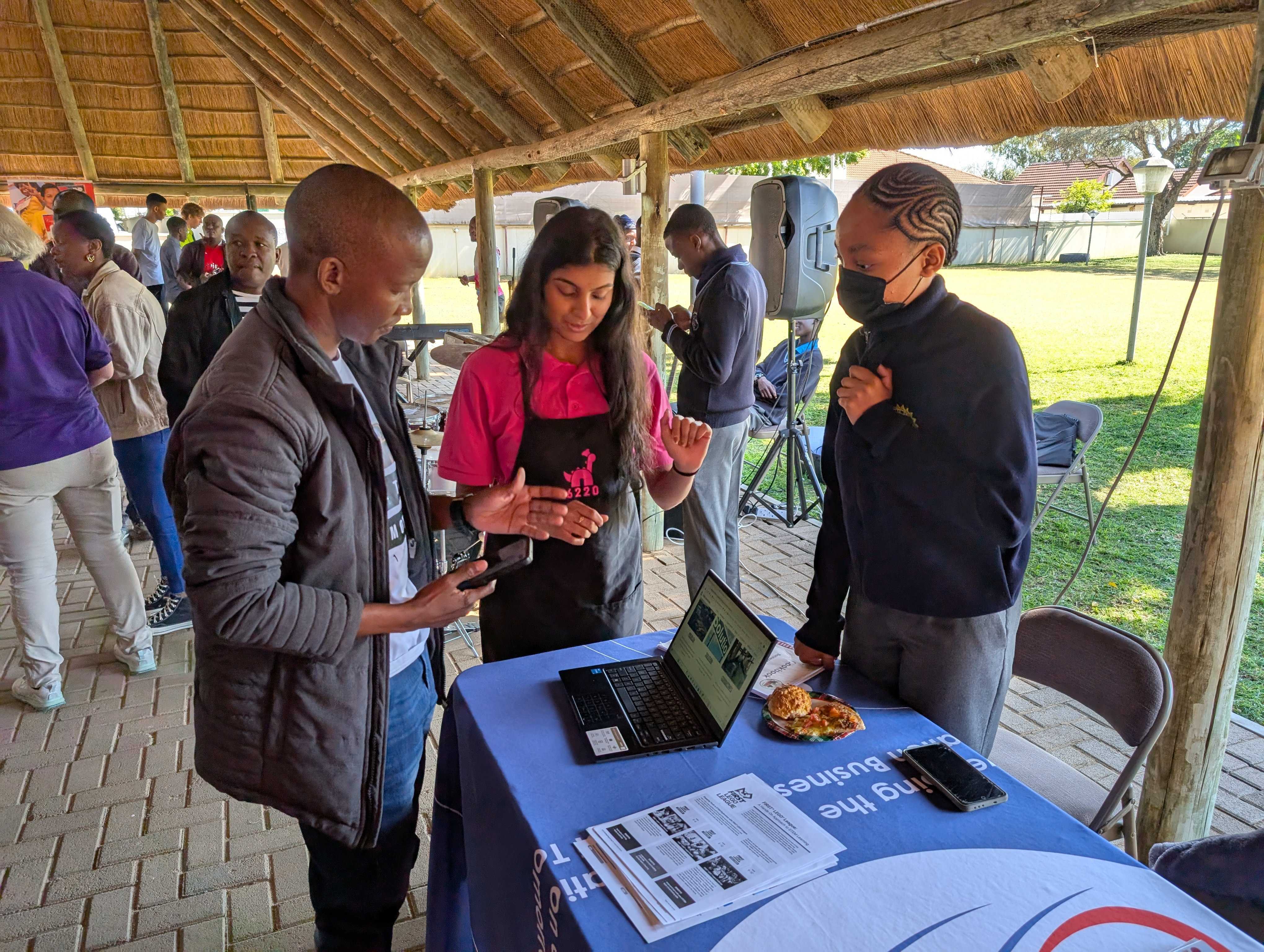 Bharvi and Lesire presenting the Knight Gnomes website